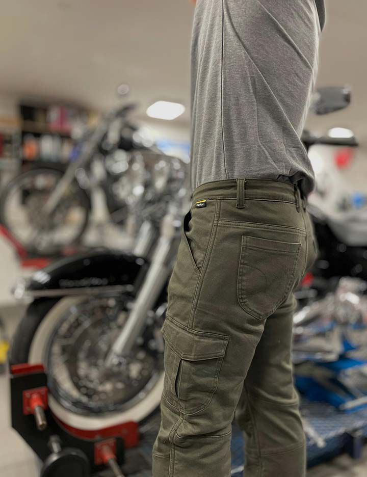 使用Kevlar®材料制成的EndoGear男式防护工作裤