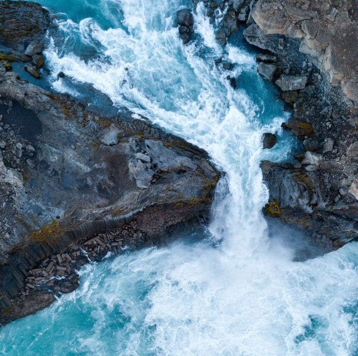 Seawater moving through rocks