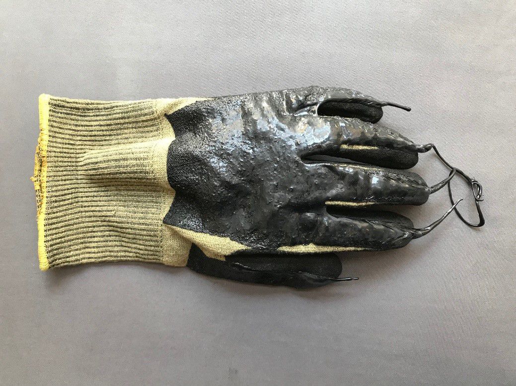 https://dupont.scene7.com/is/image/Dupont/NA_SafetyPersonalProtection_OG_EN_IMG_Myths-of-FR-gloves_Impact-Bumper-Glove