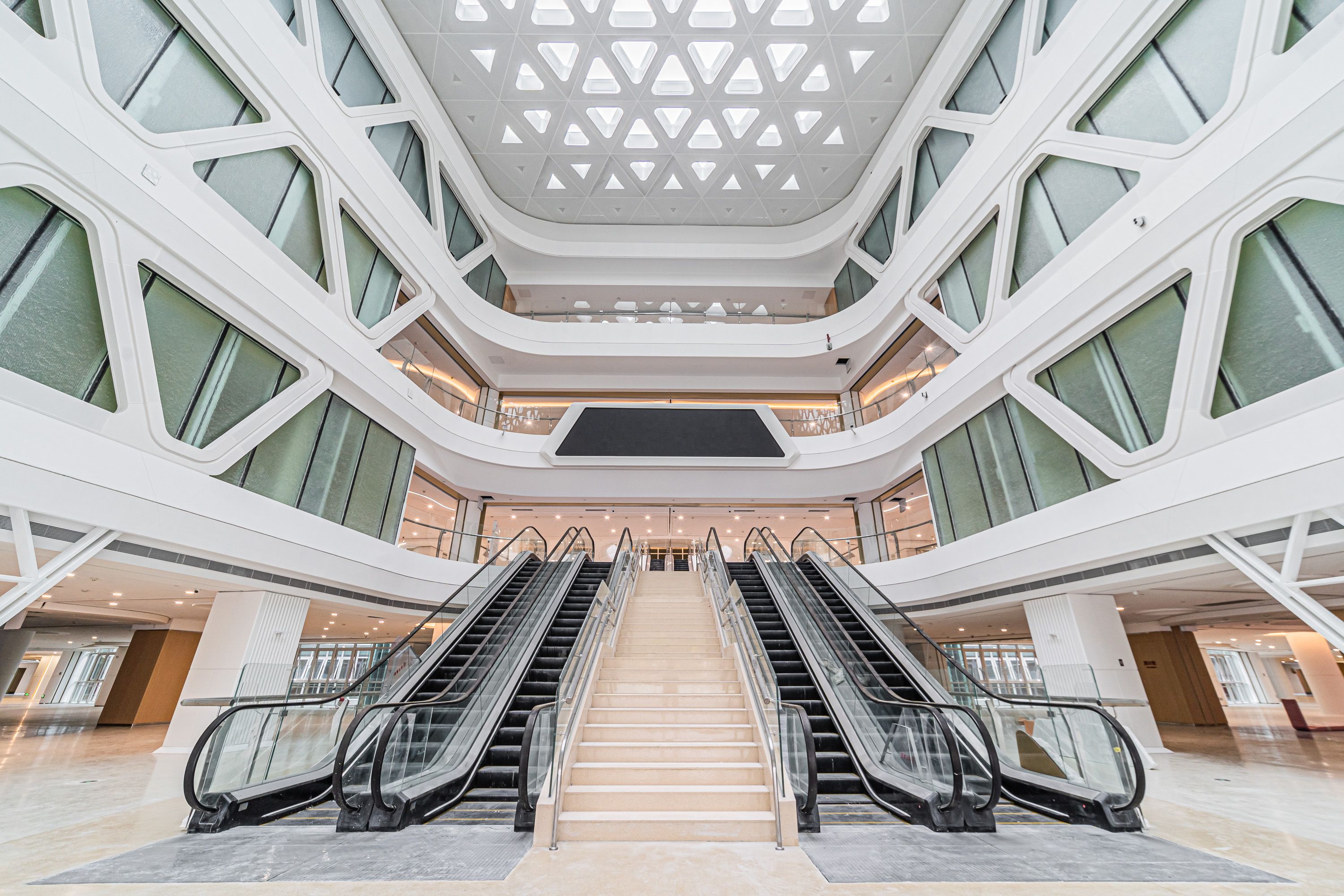 Tedlar™ PVF films chemical resistance article