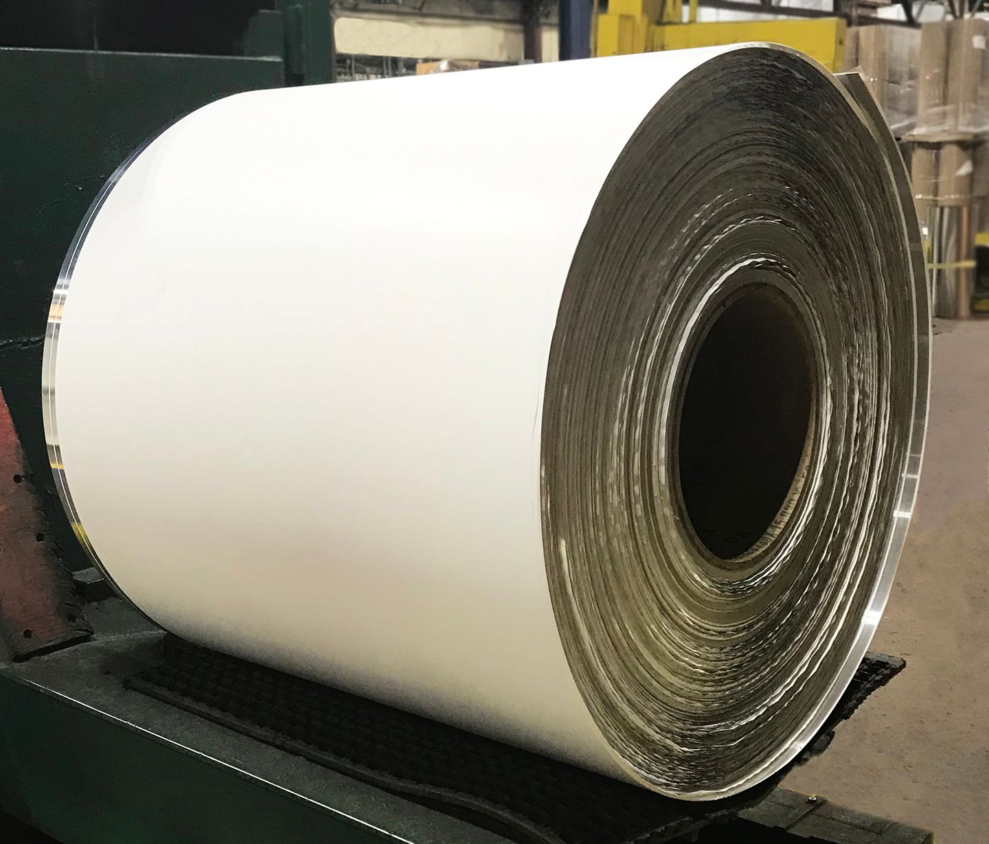Roll of Splendid White Tedlar®-laminated aluminum