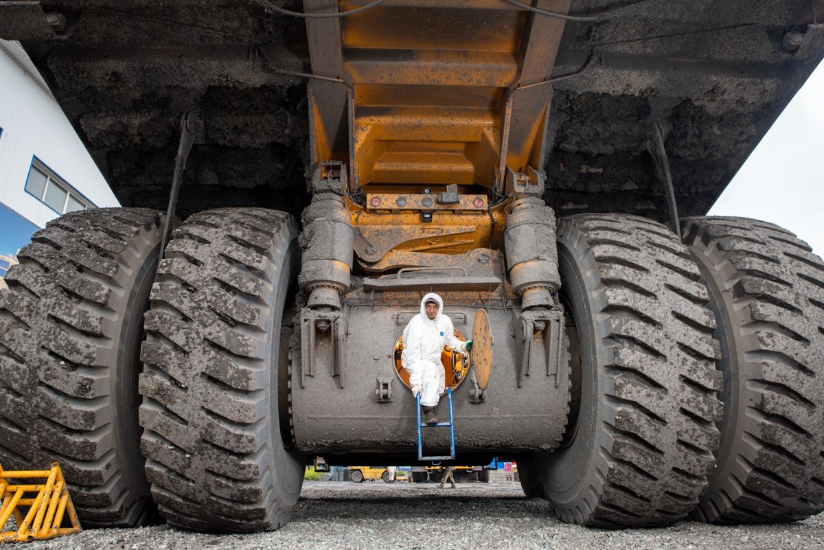 Sibirya'daki bir açık kömür madeninde Tyvek® 500 Xpert ve Tyvek® 800 J kullanılıyor