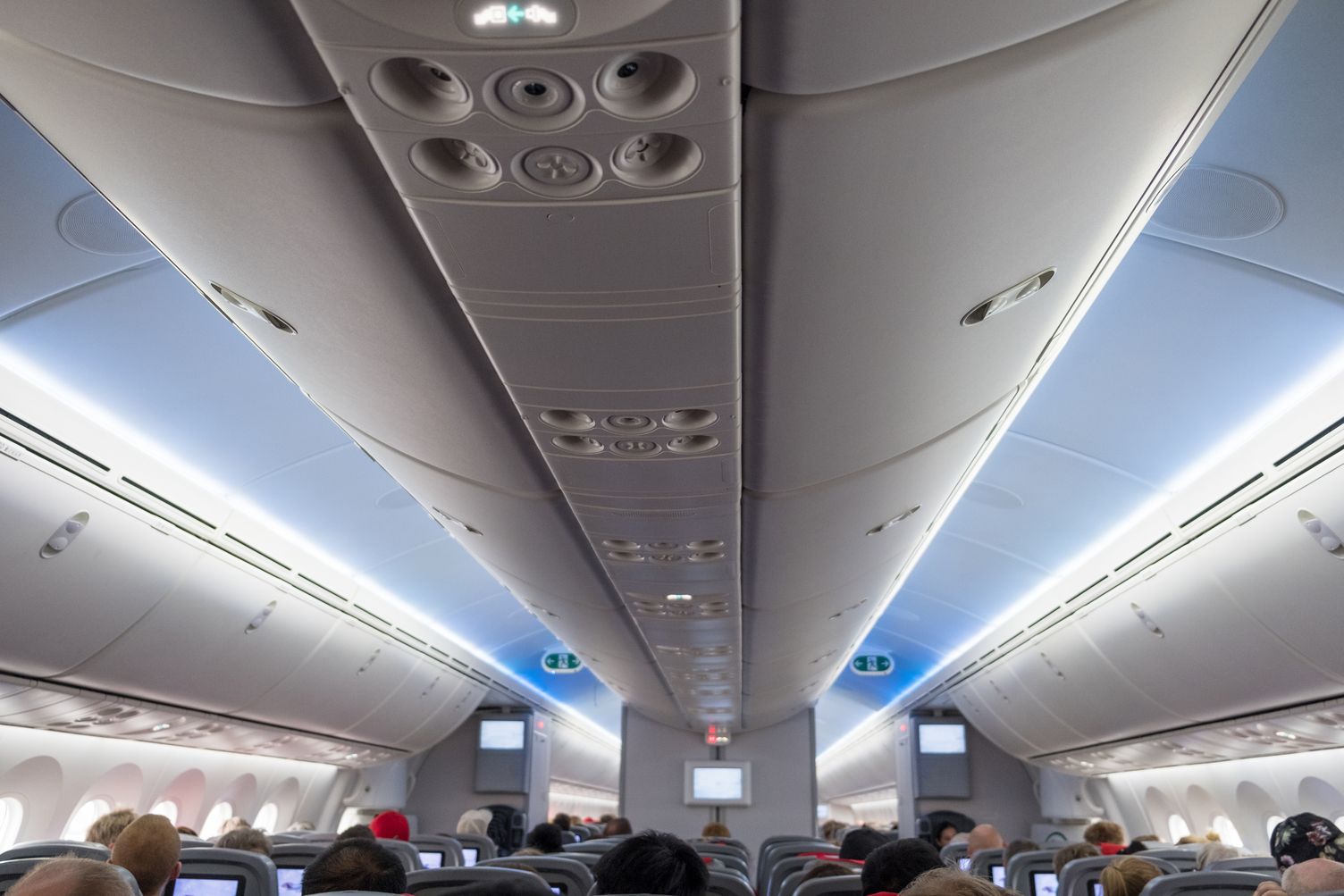 DuPont™ Tedlar® Showcases Aerospace Innovations at 2024 Aircraft Interiors Expo 