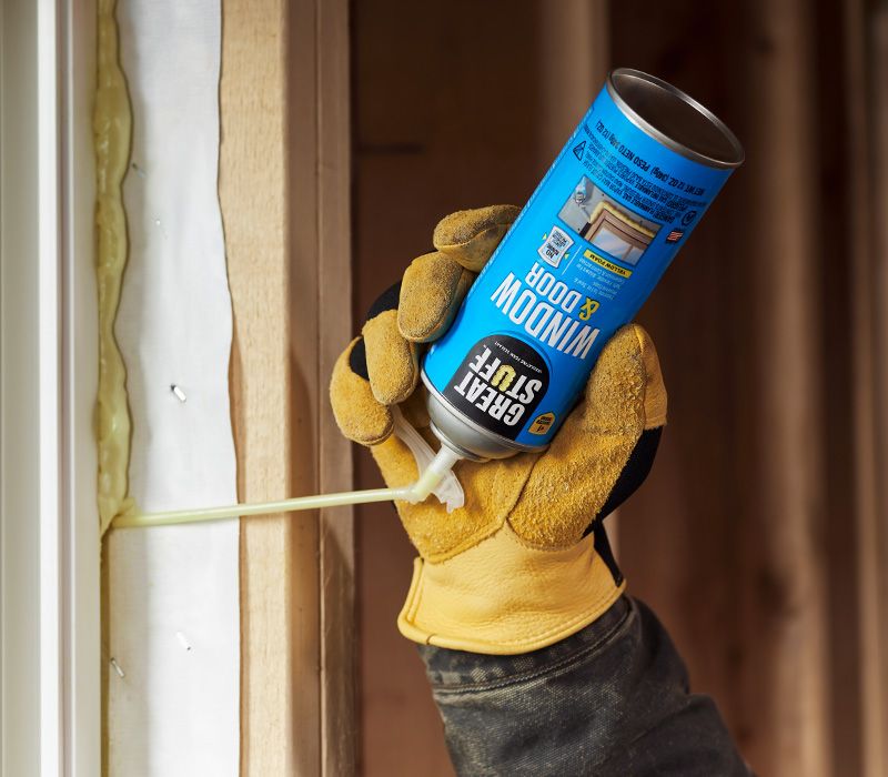 20 oz. Window and Door Insulating Spray Foam Sealant