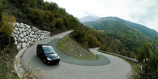 DPP_UA-22_CarWindyRoad_630x315.jpeg