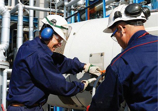 DPT_Nomex_Photo_Article_Superior Choice in FR Protection_Content