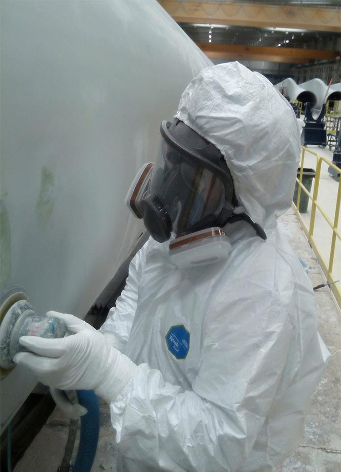 Gamesa wind power technology workers use Tyvek® single-use coveralls for protection