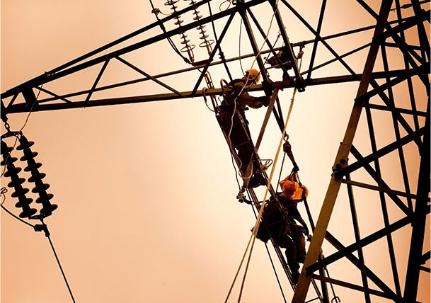 Nomex® fabric delivers lightweight FR solutions for arc flash hazards