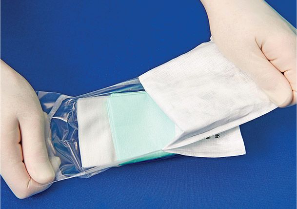 DuPont™ Tyvek® for protective clean peel pouches