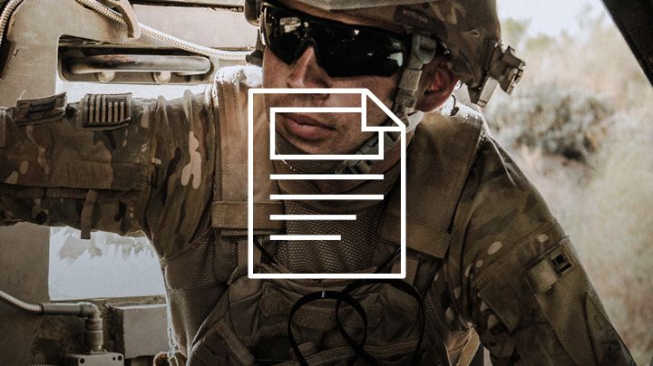 Personnel militaire dans un véhicule protégé par Tensylon®. 